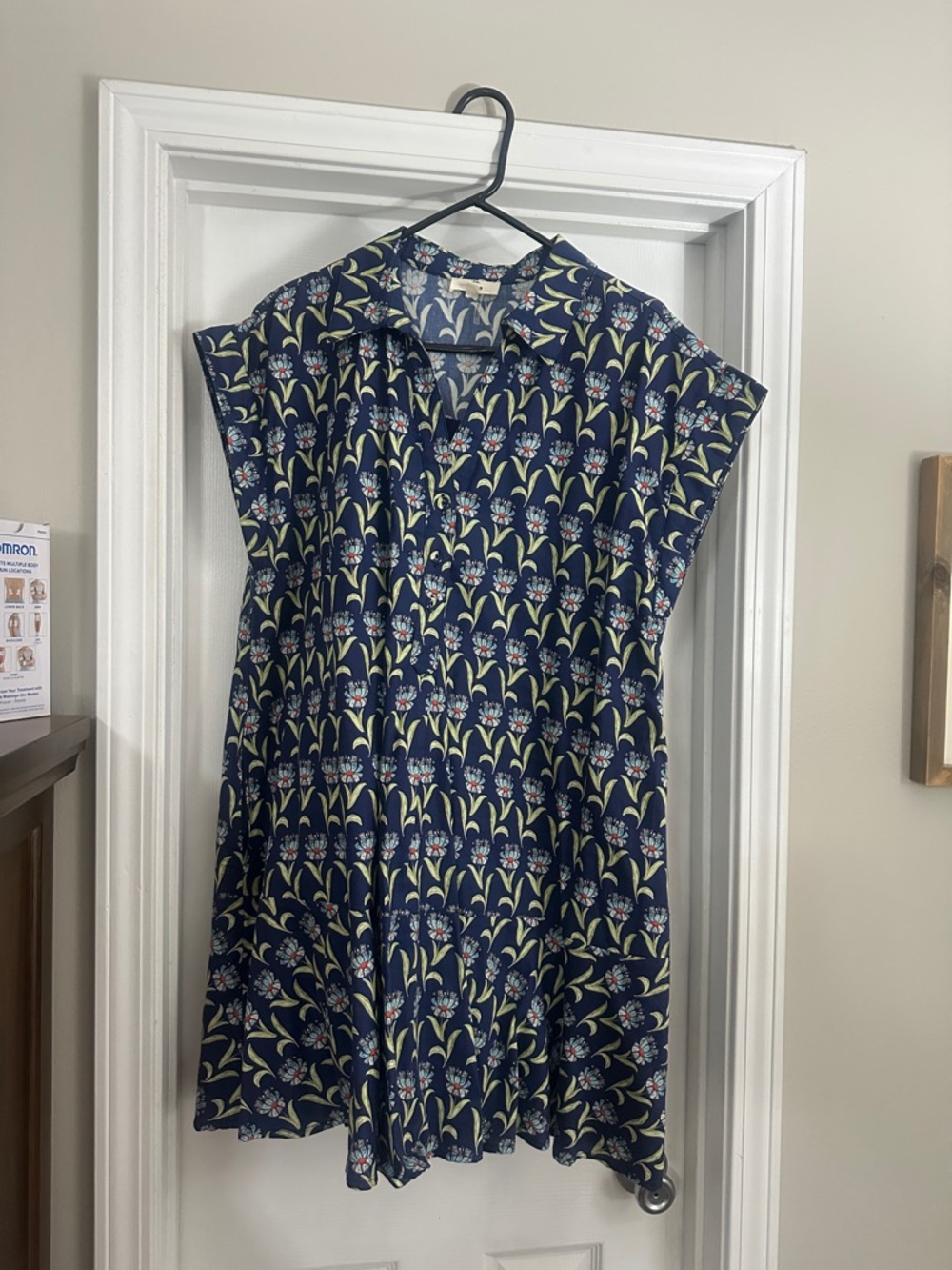 entro Navy Floral Collared Mini Shift Dress